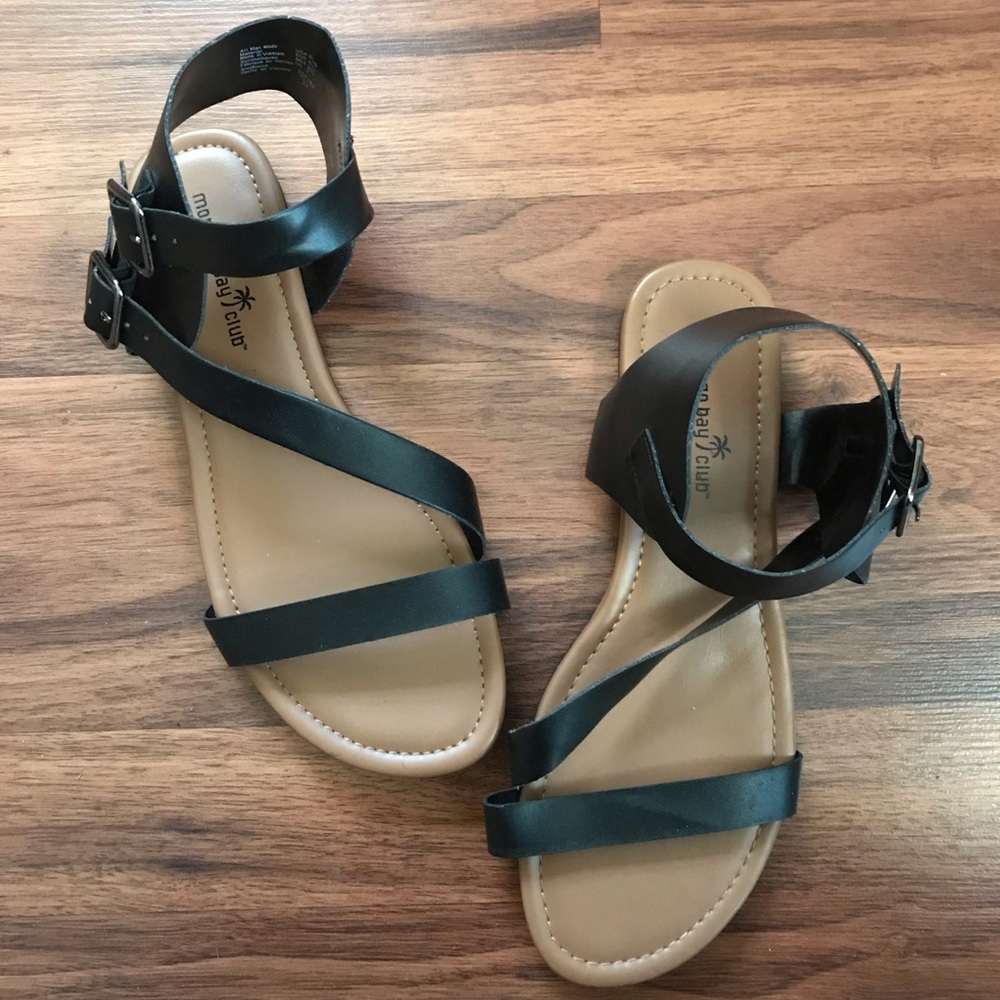 WW Strappy Buckled Sandals